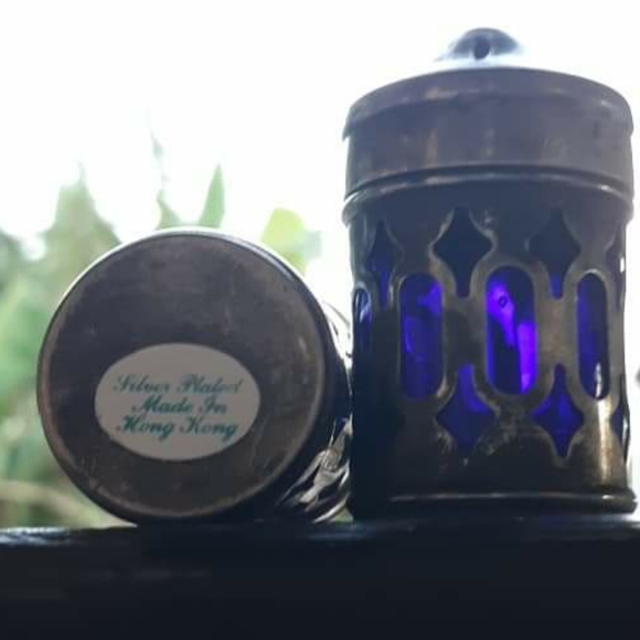 *Antique*SilverPlate* Cobalt Blue Glass Shakers - Picture 4 of 6